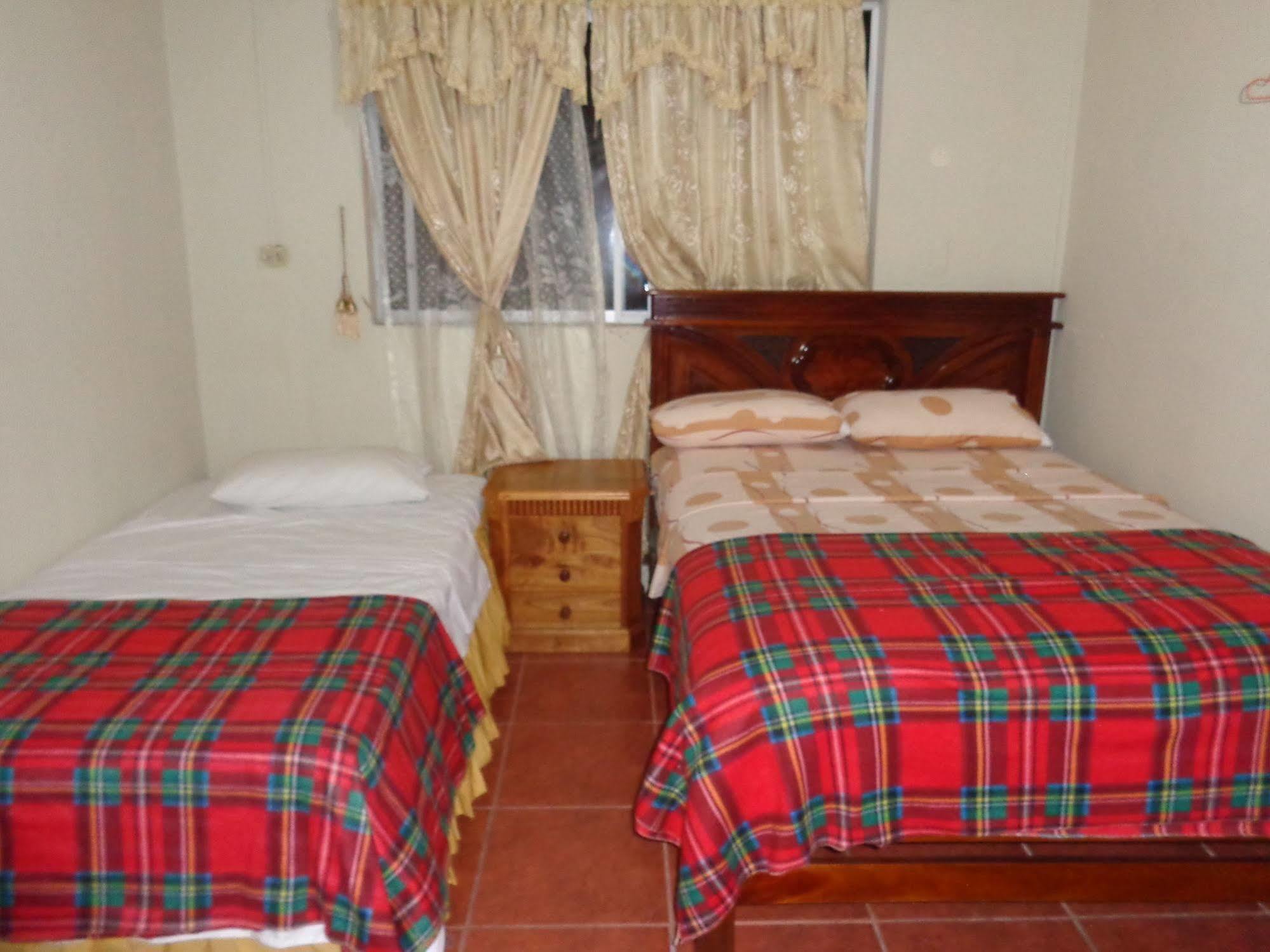 Hostal Miconia Puerto Ayora  Exterior foto